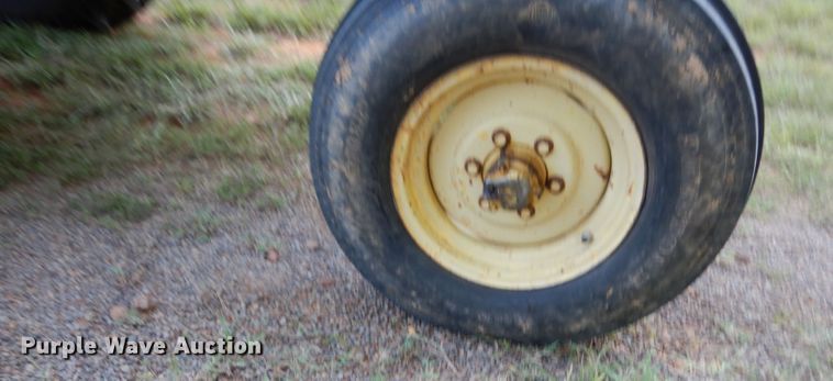 image for item DG6917 John Deere 2030  tractor