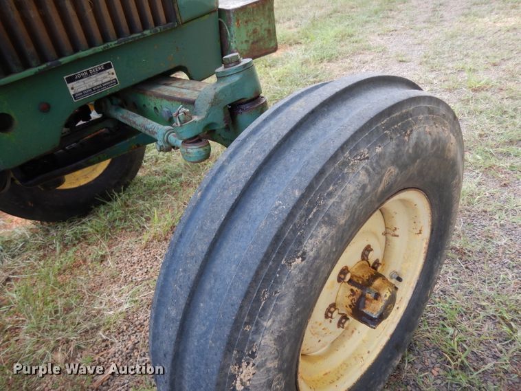 image for item DG6917 John Deere 2030  tractor