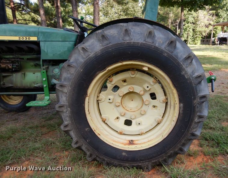 image for item DG6917 John Deere 2030  tractor