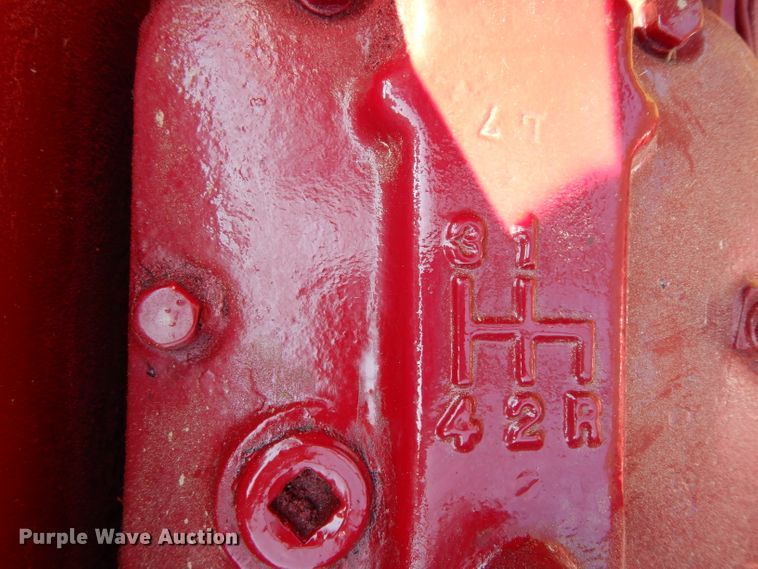 image for item DG6919 Farmall 140  tractor