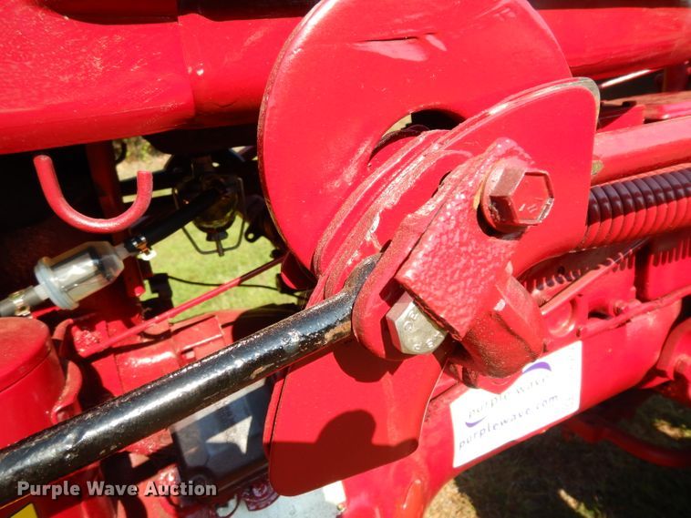 image for item DG6919 Farmall 140  tractor