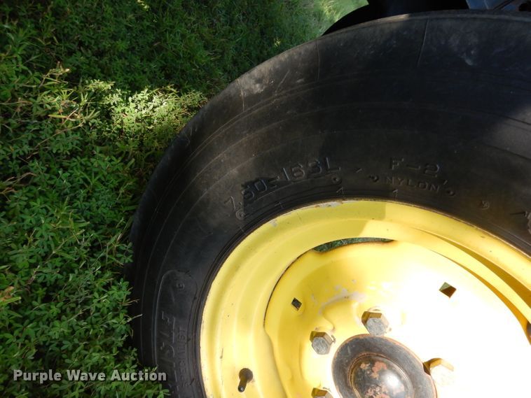 image for item DG6922 John Deere 5320  tractor