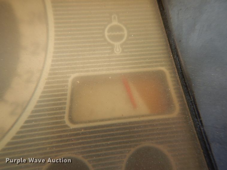 image for item DG6924 Ford 2910  tractor