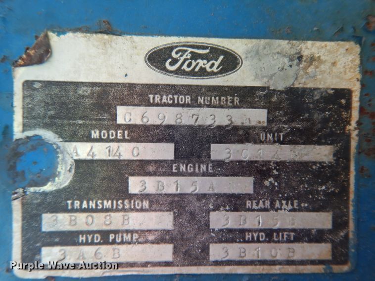 image for item DG6924 Ford 2910  tractor