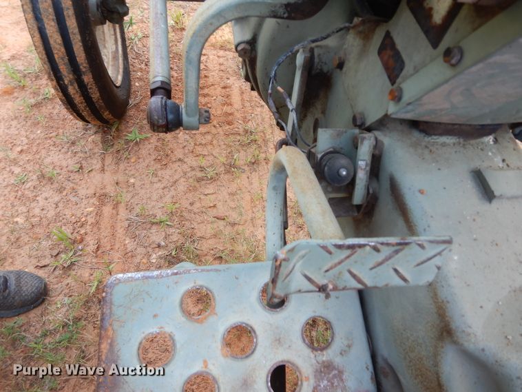 image for item DG6940 Yanmar 3000  tractor