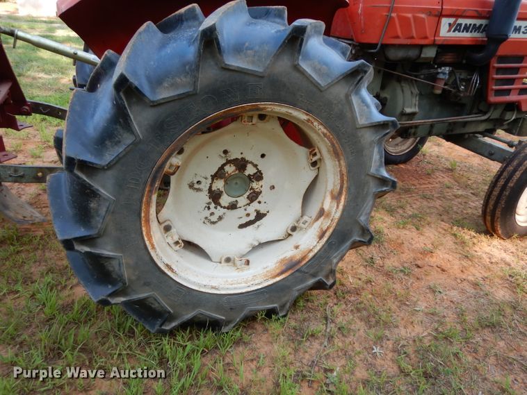 image for item DG6940 Yanmar 3000  tractor