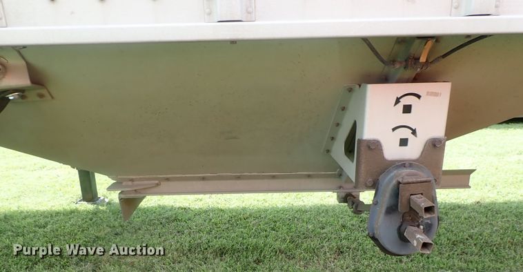 image for item DI4641 2003 Corn Husker Ultra-Lite double hopper bottom grain trailer
