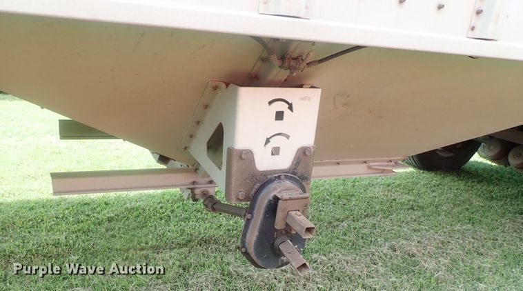 image for item DI4641 2003 Corn Husker Ultra-Lite double hopper bottom grain trailer