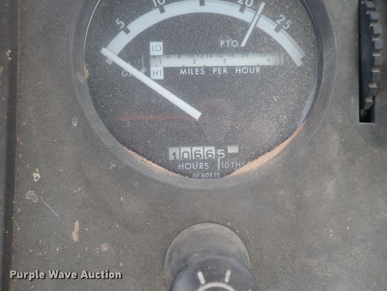 image for item DI4689 1973 John Deere 4430  tractor