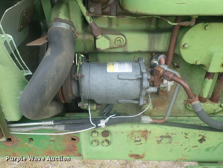 image for item DI4689 1973 John Deere 4430  tractor