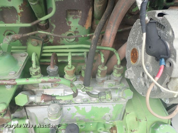 image for item DI4689 1973 John Deere 4430  tractor