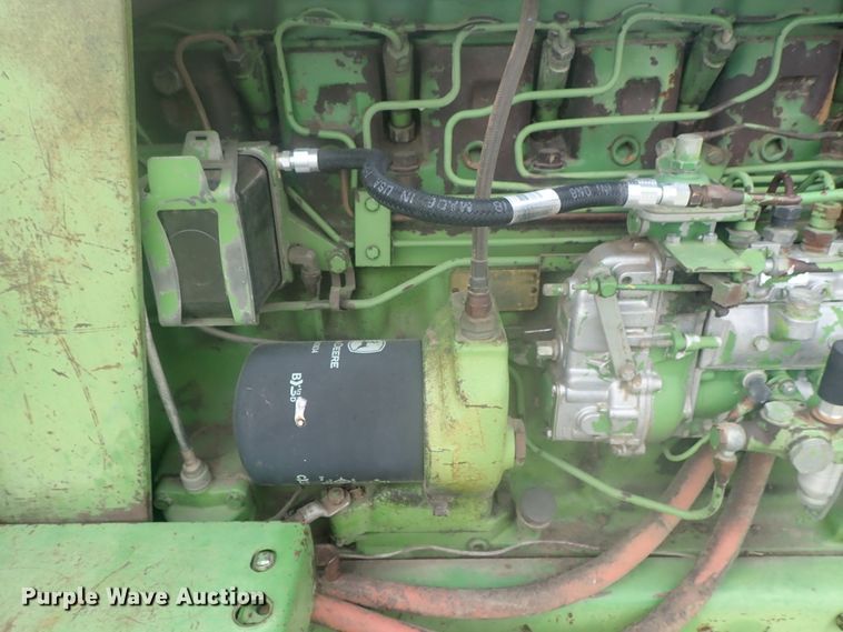 image for item DI4689 1973 John Deere 4430  tractor