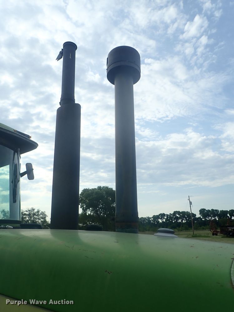 image for item DI4689 1973 John Deere 4430  tractor