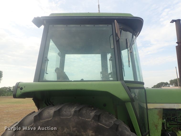 image for item DI4689 1973 John Deere 4430  tractor