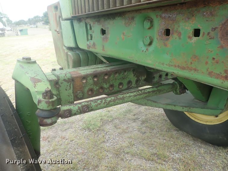 image for item DI4689 1973 John Deere 4430  tractor