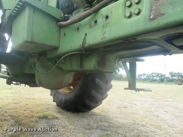 image for item DI4689 1973 John Deere 4430  tractor