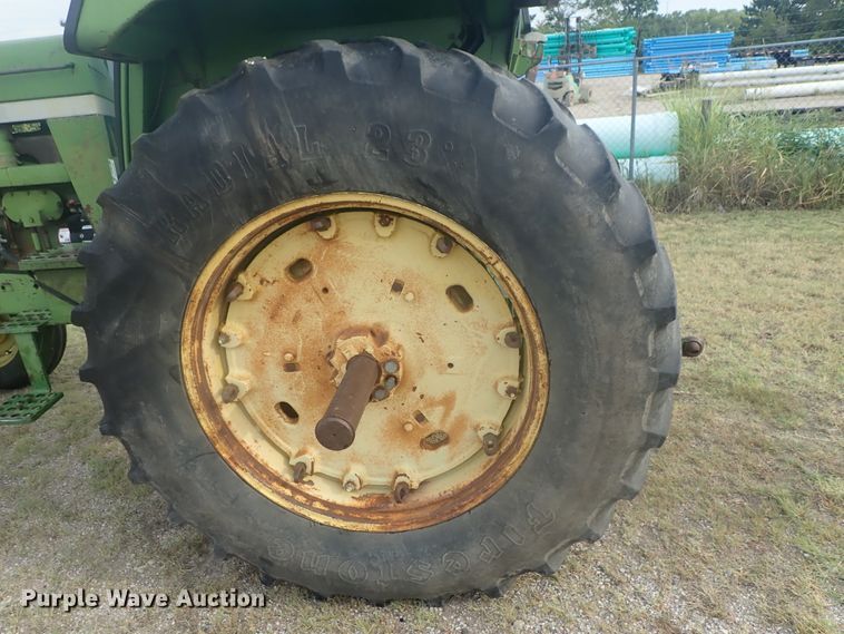 image for item DI4689 1973 John Deere 4430  tractor