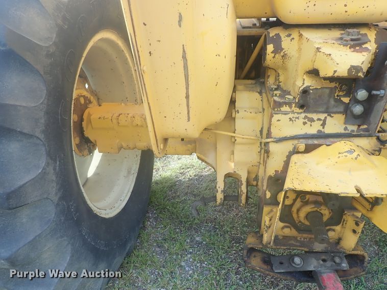 image for item DI4691 International 2400A  tractor