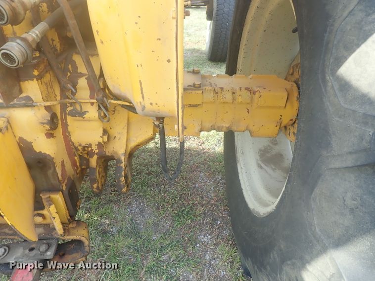 image for item DI4691 International 2400A  tractor