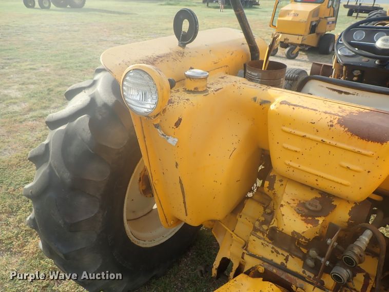 image for item DI4691 International 2400A  tractor