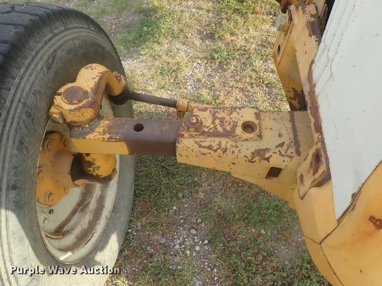 image for item DI4691 International 2400A  tractor