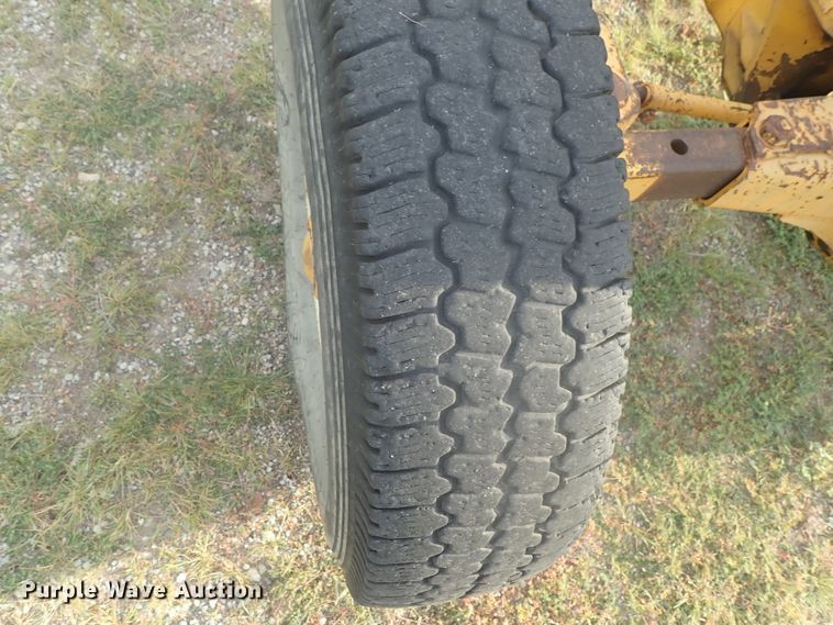 image for item DI4691 International 2400A  tractor