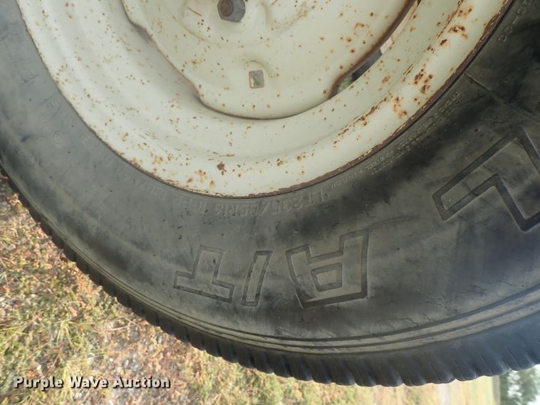 image for item DI4691 International 2400A  tractor