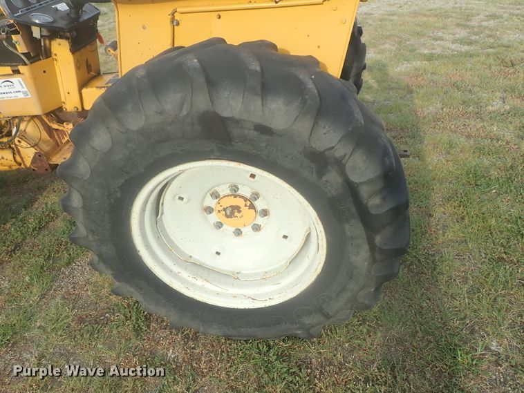 image for item DI4691 International 2400A  tractor