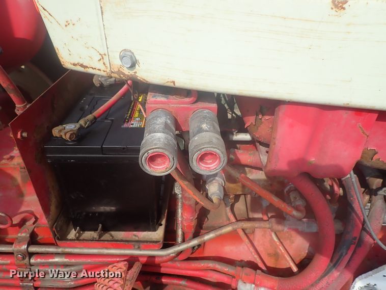 image for item DI4695 1964 International 606  tractor