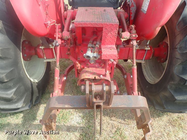 image for item DI4695 1964 International 606  tractor