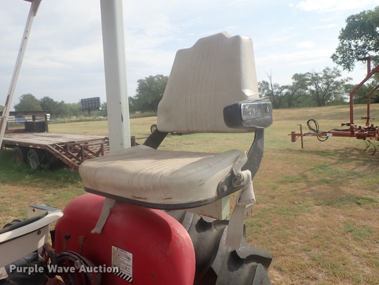 image for item DI4695 1964 International 606  tractor