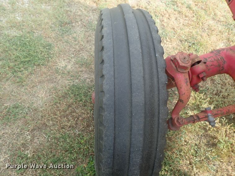 image for item DI4695 1964 International 606  tractor