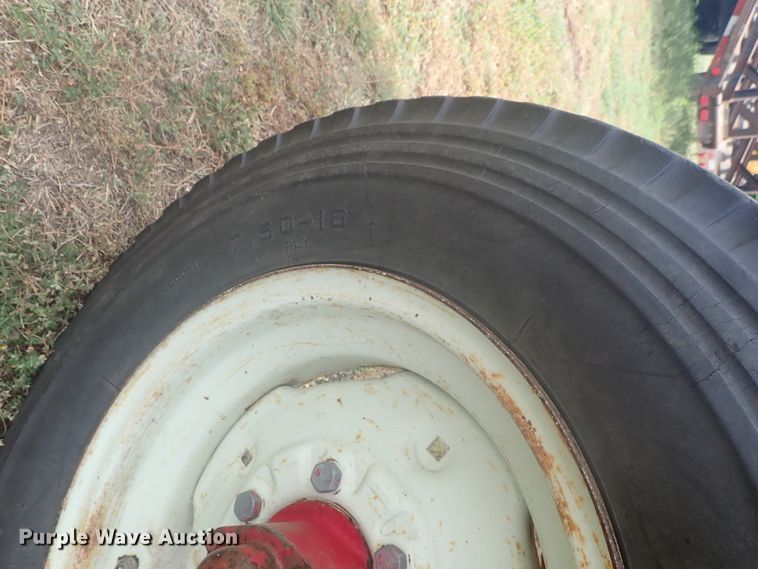 image for item DI4695 1964 International 606  tractor