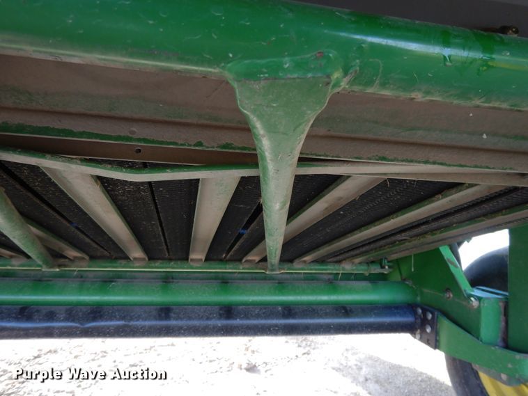 image for item DI7574 John Deere 567  round baler