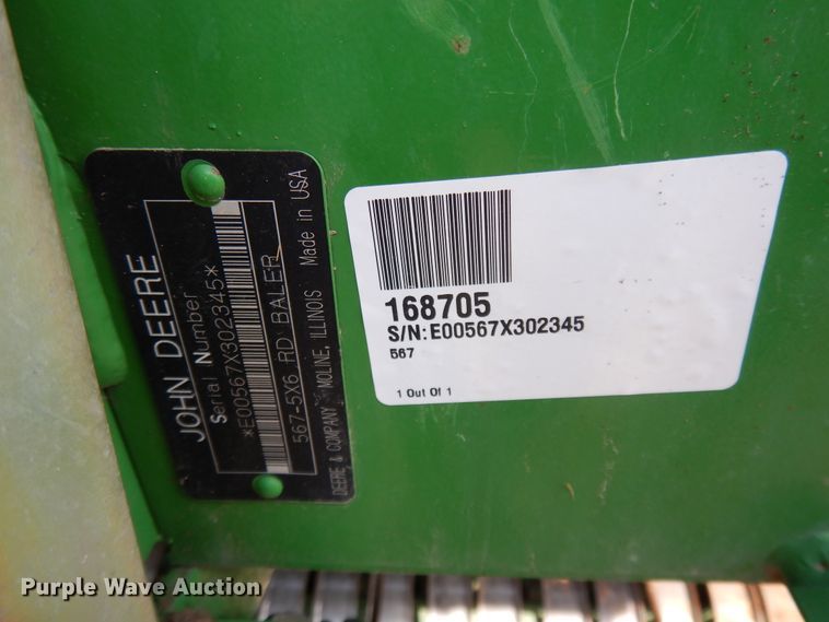 image for item DI7574 John Deere 567  round baler