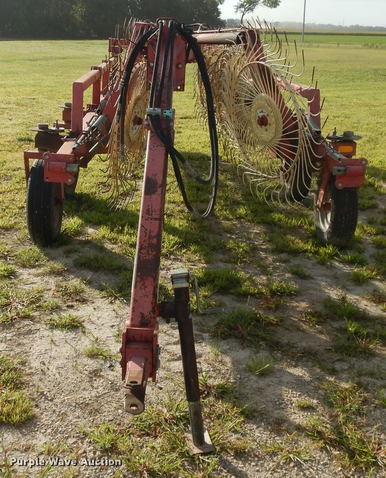 image for item DI7576 Lely hay rake