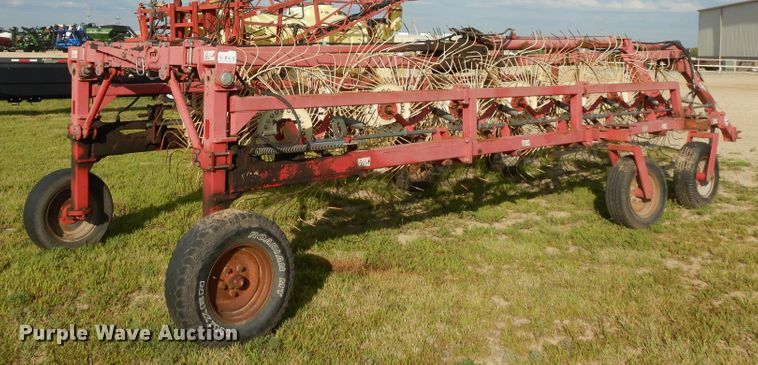 image for item DI7576 Lely hay rake