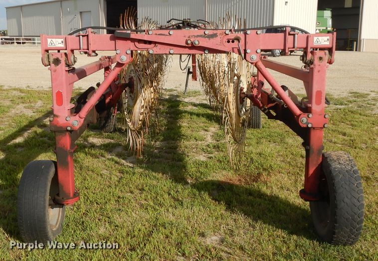 image for item DI7576 Lely hay rake