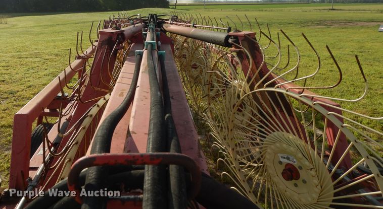 image for item DI7576 Lely hay rake