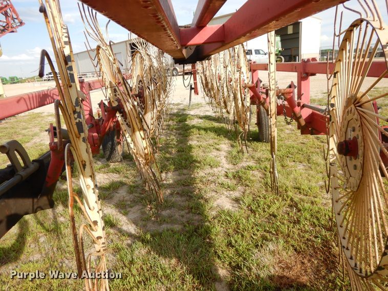 image for item DI7576 Lely hay rake