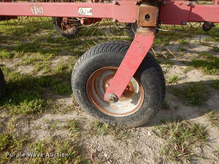 image for item DI7576 Lely hay rake