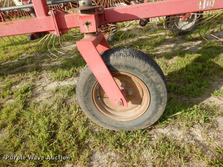 image for item DI7576 Lely hay rake