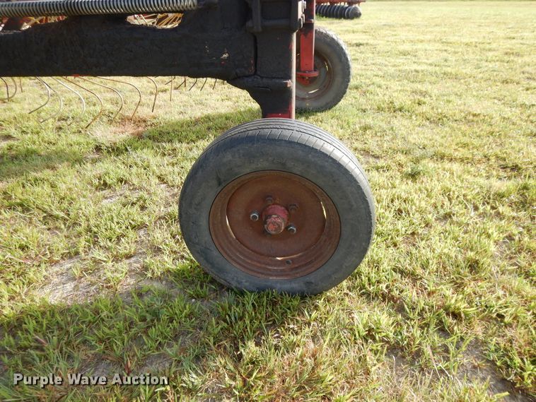 image for item DI7576 Lely hay rake