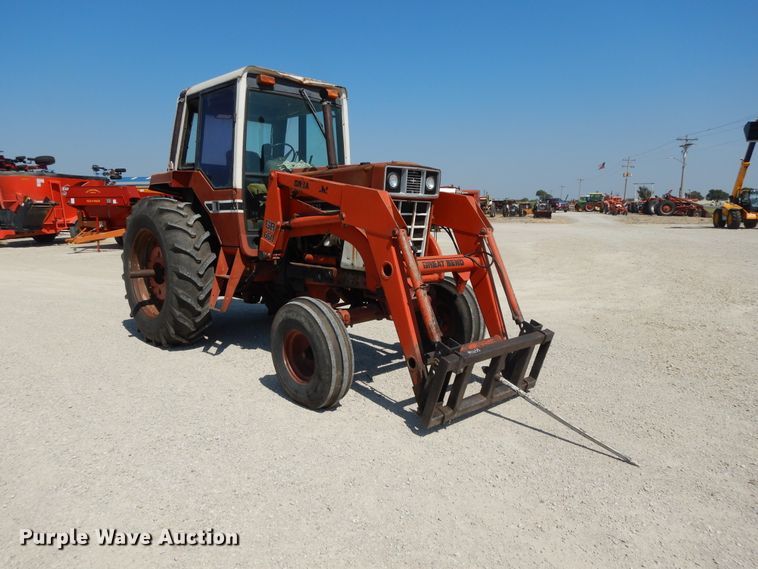 image for item DI7603 International 1086  tractor