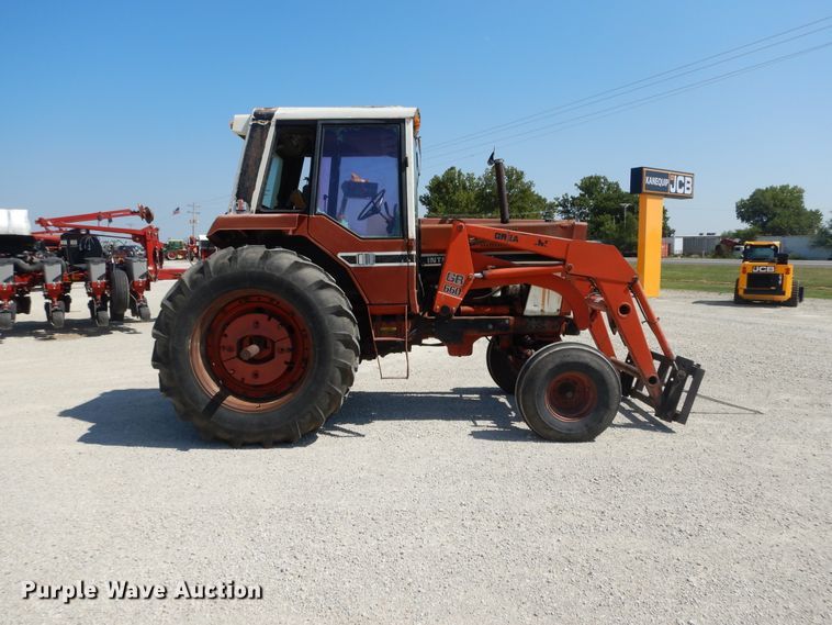 image for item DI7603 International 1086  tractor