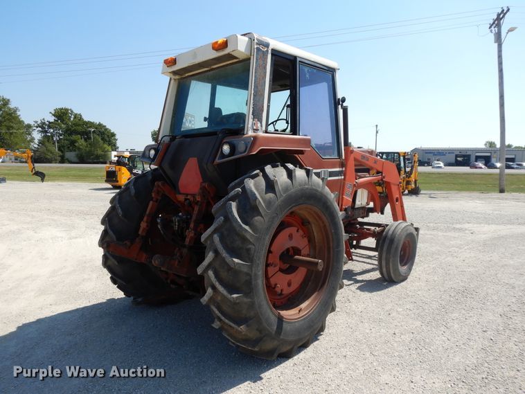 image for item DI7603 International 1086  tractor