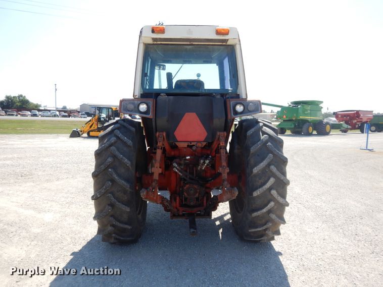 image for item DI7603 International 1086  tractor