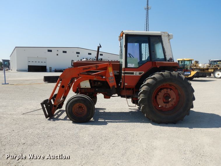 image for item DI7603 International 1086  tractor