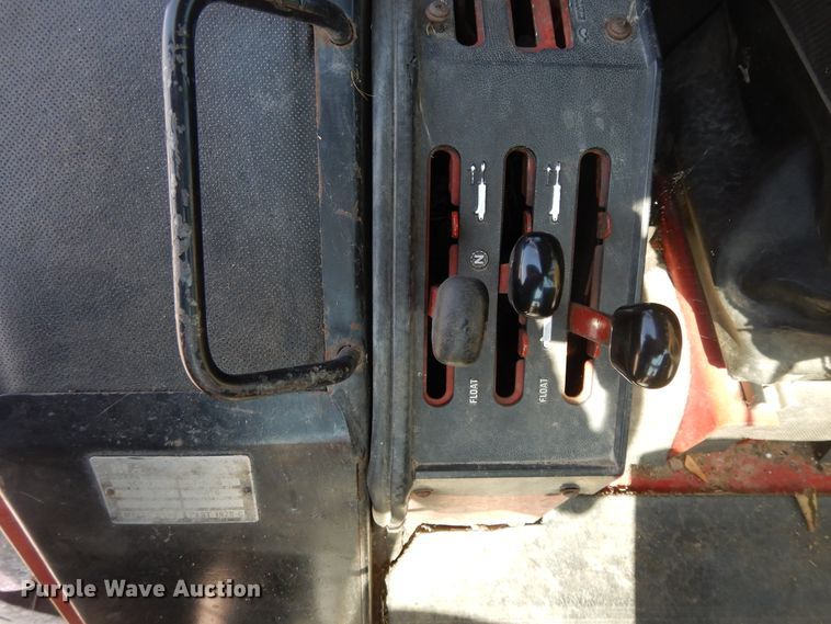 image for item DI7603 International 1086  tractor