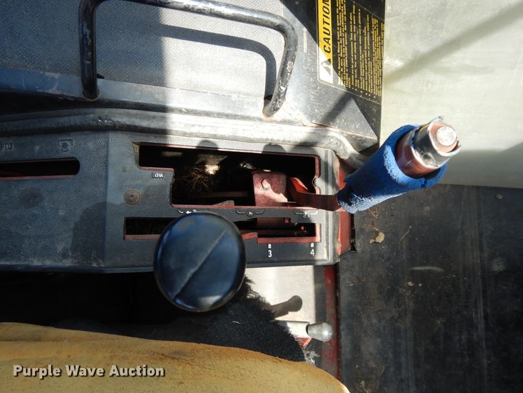 image for item DI7603 International 1086  tractor